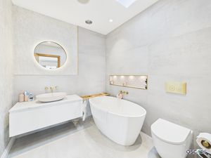 Photo 15- click for photo gallery